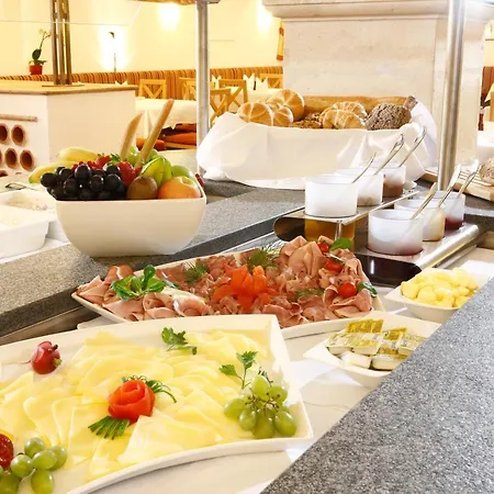 Schuettkasten Hotell Geras