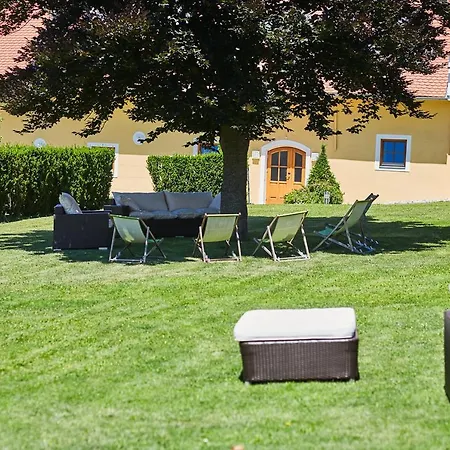 Schuettkasten 4* Geras